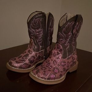 Roper cowboy boots size 5 toddler